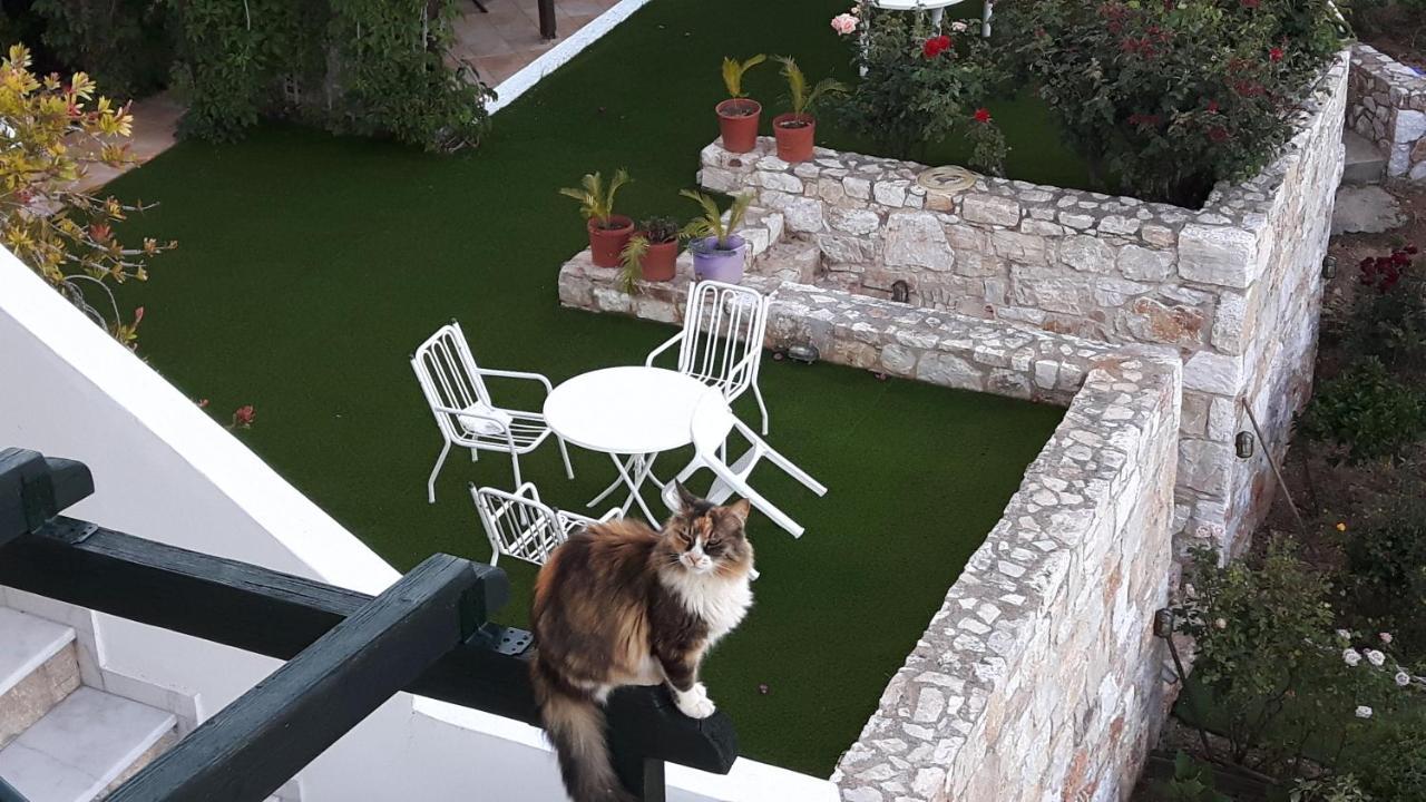 Georgia'S Holiday Apartment With Amazing Sea View Pórto Ráfti Buitenkant foto